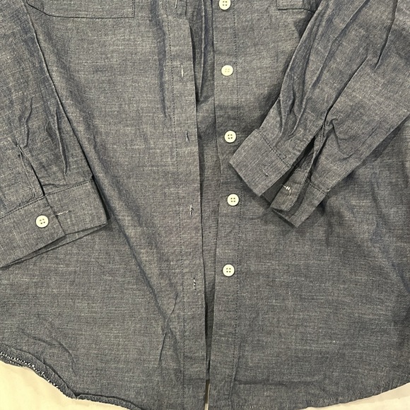 Shirts - Picture 2 of 4